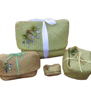 Flax Farewell ash urn - available from Aroha Funerals